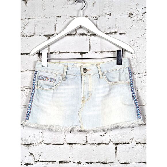 HOLLISTER Y2K Grunge Wash Low-Rise Micro-Mini Festival Denim Skirt Junior Size 3 - Picture 1 of 6